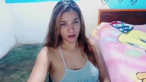 Snapshot of megan_little_ chatting on January 2025 12:22:01 AM amanda online show from January 2025 12:22:01 AM