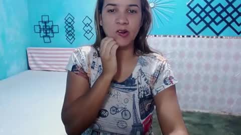 Snapshot of megan_little_ chatting on February 2025 03:29:01 PM amanda online show from February 2025 03:29:01 PM