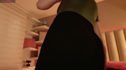     online show from September 2025 12:05:02 PM