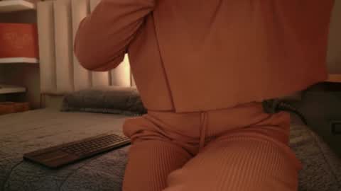     online show from October 2025 12:05:01 PM