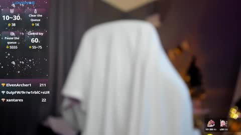 Megan Nelson online show from December 2024 01:28:02 PM