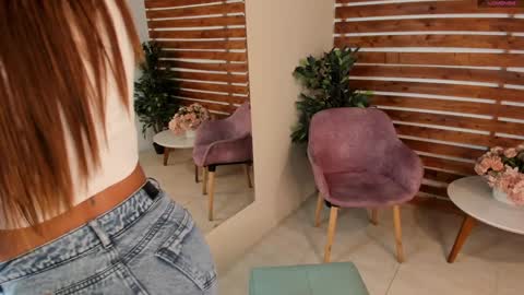 Snapshot of megan_raiin chatting on February 2025 05:09:02 AM megan_raiin online show from February 2025 05:09:02 AM