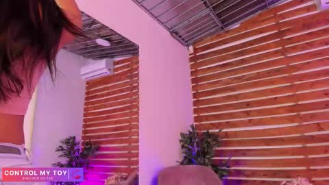 Snapshot of megan_raiin chatting on November 2025 08:39:02 AM megan_raiin online show from November 2025 08:39:02 AM