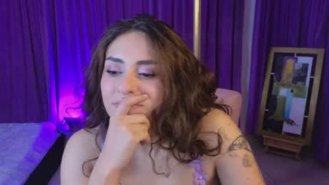Snapshot of megan_ricci chatting on July 2026 12:50:01 AM Laura online show from July 2026 12:50:01 AM