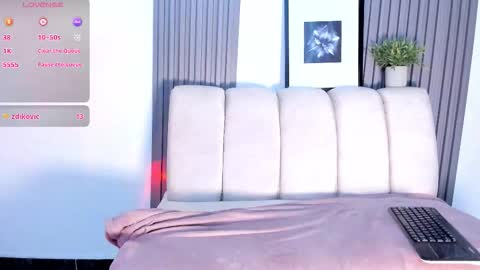 Snapshot of megan_tattoo chatting on March 2026 06:58:01 PM Megan online show from March 2026 06:58:01 PM