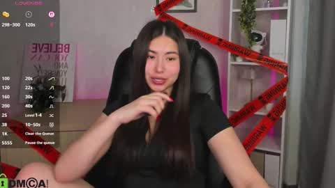 Snapshot of megan_williamms chatting on October 2025 09:13:01 AM Megan online show from October 2025 09:13:01 AM