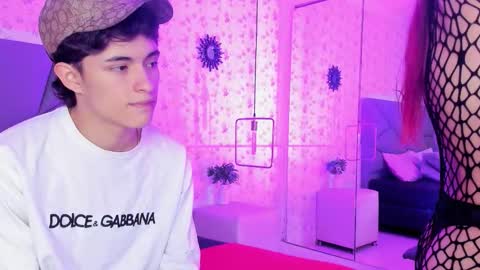 meganandtayler online show from November 2025 12:05:01 PM