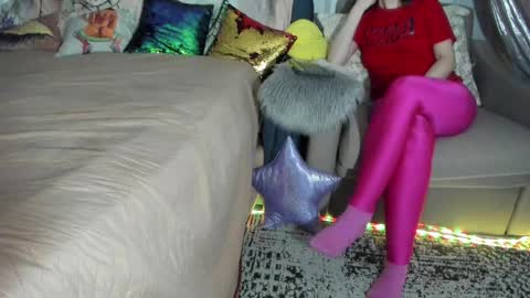 Nicki--------- Welcome to my Room online show from March 2025 06:29:01 PM