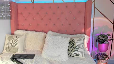 Snapshot of meganfox9 chatting on March 2025 10:58:01 PM Megan Nice to meet you online show from March 2025 10:58:01 PM