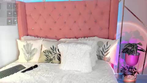 Snapshot of meganfox9 chatting on March 2025 03:02:01 PM Megan Nice to meet you online show from March 2025 03:02:01 PM