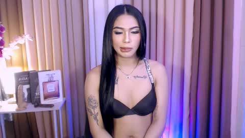 Snapshot of meganfoxx07 chatting on October 2025 06:05:01 AM Megan online show from October 2025 06:05:01 AM