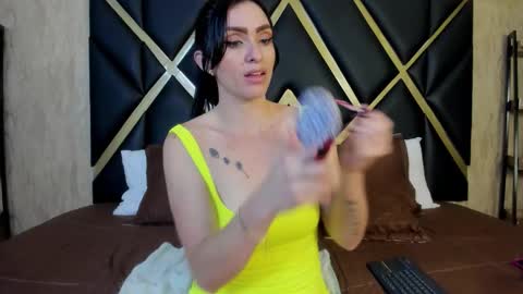 Megan Hofman online show from November 2025 03:26:02 AM