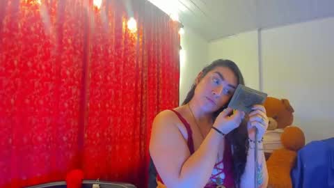 Snapshot of meganhotcurvy chatting on June 2026 04:19:02 PM meganhotcurvy online show from June 2026 04:19:02 PM