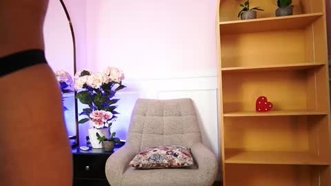 Megan Lowell online show from January 2026 07:39:01 PM