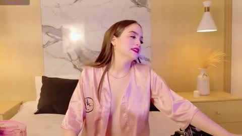 Snapshot of meganmonroee_ chatting on March 2026 08:14:01 PM meganmonroee_ online show from March 2026 08:14:01 PM