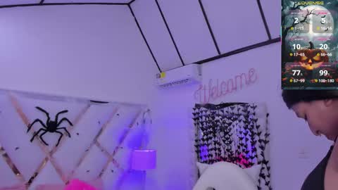 Snapshot of megann__up chatting on October 2025 07:58:02 PM Megan  online show from October 2025 07:58:02 PM