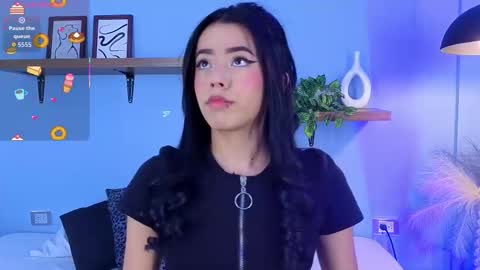 Snapshot of meganritz_ chatting on November 2025 07:19:01 PM Meganritz online show from November 2025 07:19:01 PM