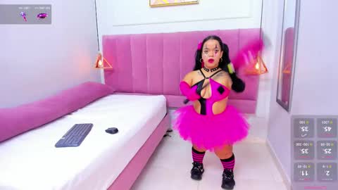 Snapshot of megansaenz_1 chatting on October 2025 08:43:01 PM Megan online show from October 2025 08:43:01 PM