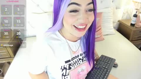 Snapshot of meganstar__ chatting on September 2025 11:45:02 AM Megan online show from September 2025 11:45:02 AM