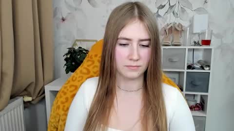 Megan online show from November 2025 02:39:02 PM