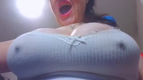 SHAROLD online show from November 2025 12:07:02 PM