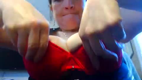 Snapshot of megatitsxx chatting on April 2026 06:10:02 PM SHAROLD online show from April 2026 06:10:02 PM