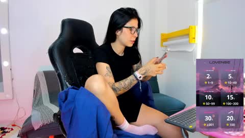 Juli online show from April 2026 04:11:02 PM