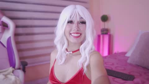 Meggie 1J online show from December 2025 01:44:01 AM