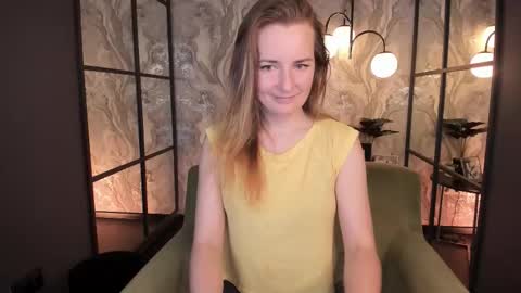 Meggy online show from November 2025 01:33:02 PM