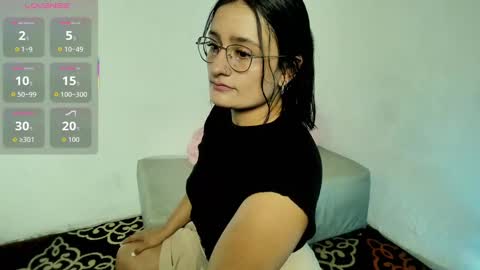 Snapshot of meghan22_ chatting on October 2025 04:22:01 AM Meghan online show from October 2025 04:22:01 AM