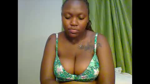 Snapshot of meghan_spice chatting on September 2025 07:13:02 PM meghan_spice online show from September 2025 07:13:02 PM
