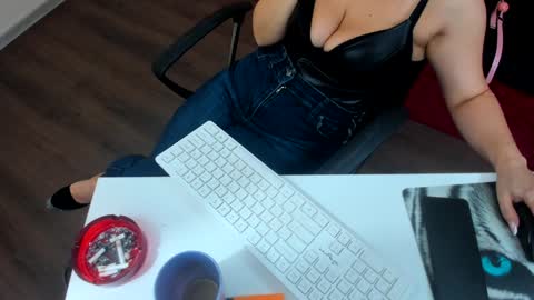 Miss Meghan or MM    online show from February 2025 02:21:02 PM