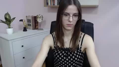 Snapshot of megi_erotic chatting on March 2025 02:45:01 PM Megi online show from March 2025 02:45:01 PM