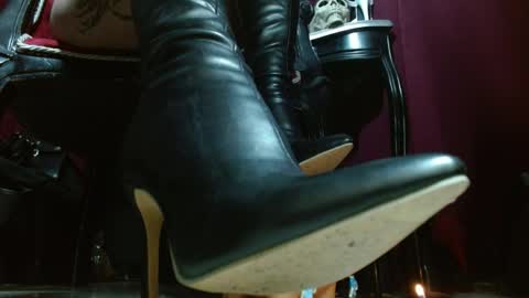 Snapshot of megoddessara chatting on March 2026 05:23:02 PM Goddess Sara online show from March 2026 05:23:02 PM