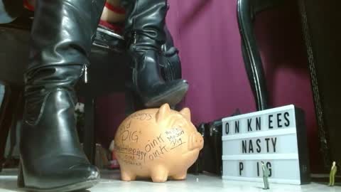 Snapshot of megoddessara chatting on May 2026 07:34:02 PM Goddess Sara online show from May 2026 07:34:02 PM