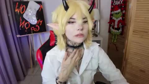 Snapshot of mekurisu chatting on December 2025 08:18:01 AM mekurisu online show from December 2025 08:18:01 AM