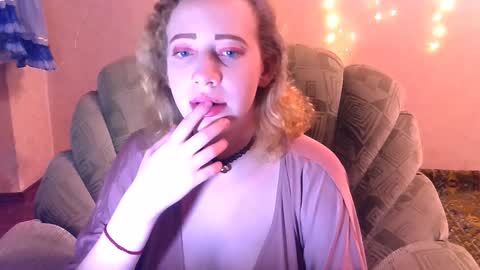 Snapshot of mel_mellie chatting on January 2025 10:21:01 PM Mel Mellie online show from January 2025 10:21:01 PM