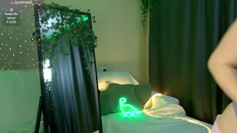 Snapshot of mel_nelson chatting on March 2026 11:59:02 AM Mel online show from March 2026 11:59:02 AM