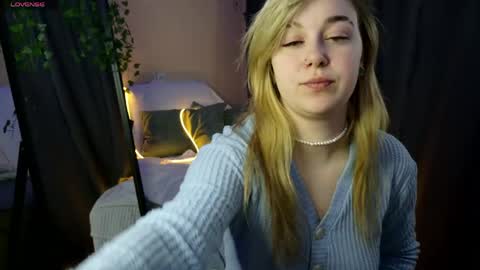 Snapshot of mel_nelson chatting on April 2026 10:27:01 AM Mel online show from April 2026 10:27:01 AM