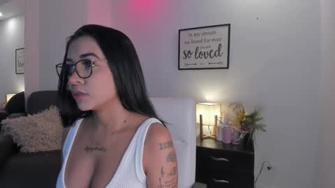 Snapshot of melan_owen chatting on December 2025 11:06:02 AM melan_owen online show from December 2025 11:06:02 AM