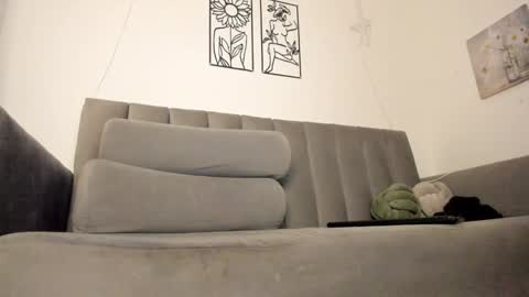 Snapshot of melani_greyy chatting on December 2024 11:08:02 PM melani greyy online show from December 2024 11:08:02 PM