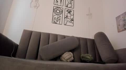 Snapshot of melani_greyy chatting on January 2025 11:02:01 PM melani greyy online show from January 2025 11:02:01 PM