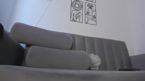 Snapshot of melani_greyy chatting on November 2025 09:25:02 PM melani greyy online show from November 2025 09:25:02 PM