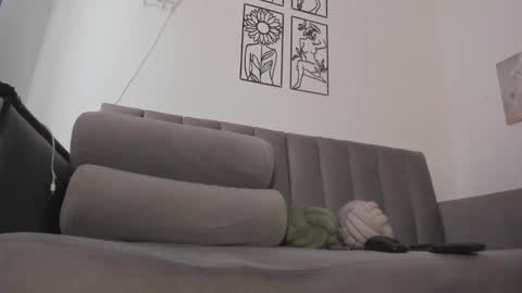 Snapshot of melani_greyy chatting on November 2025 09:36:01 PM melani greyy online show from November 2025 09:36:01 PM