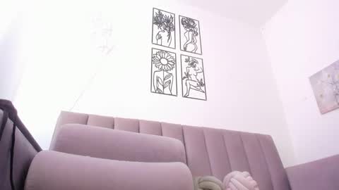 Snapshot of melani_greyy chatting on November 2025 09:24:02 PM melani greyy online show from November 2025 09:24:02 PM