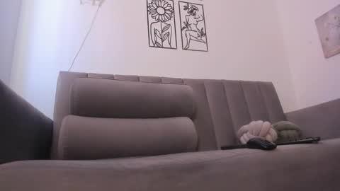 Snapshot of melani_greyy chatting on December 2025 09:42:01 PM melani greyy online show from December 2025 09:42:01 PM