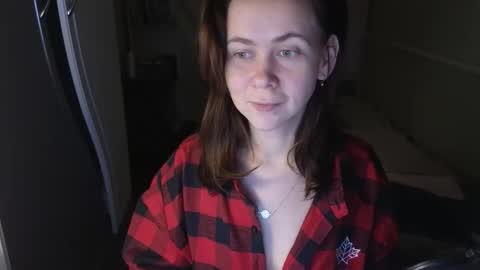 Snapshot of melania____ chatting on November 2025 05:45:02 PM Mila online show from November 2025 05:45:02 PM