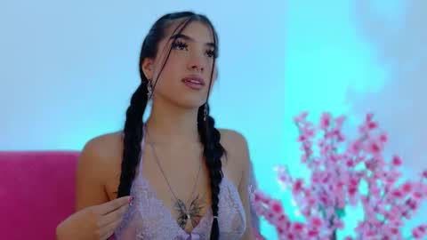 Snapshot of melanie_bianco chatting on November 2025 04:23:01 AM Melanie online show from November 2025 04:23:01 AM