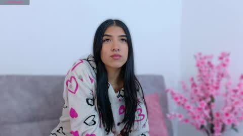 Snapshot of melanie_bianco chatting on April 2026 04:38:02 AM Melanie online show from April 2026 04:38:02 AM