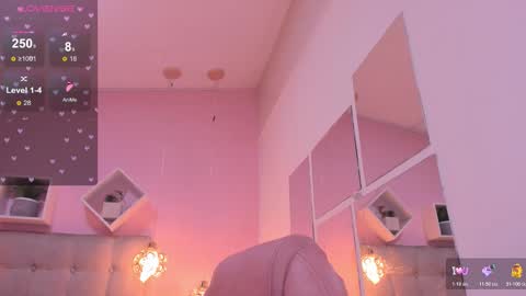 Melanie  online show from November 2025 04:00:01 AM